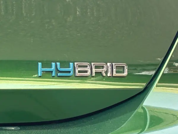 Peugeot 308GT Plug-in Hybrid — photo 7