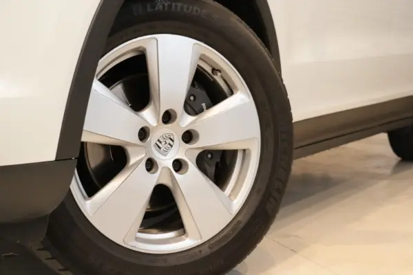 2019 Porsche Cayenne — photo 3