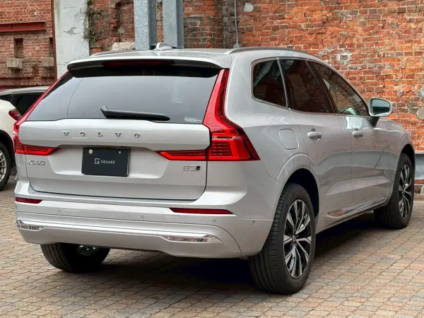 2025 Volvo Xc60 — photo 3