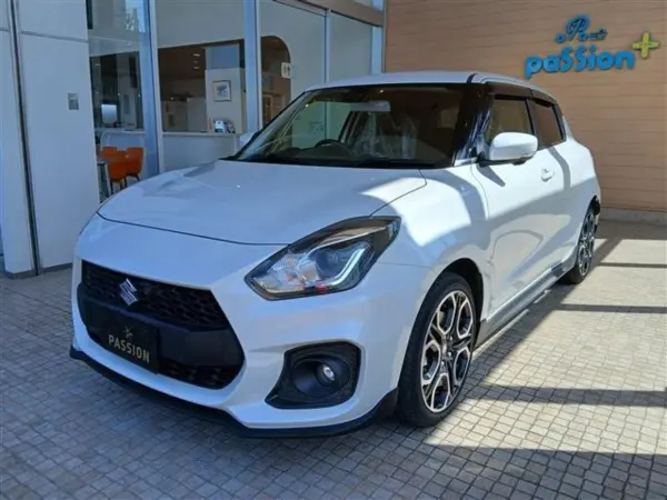 2022 Suzuki Swift — photo 3