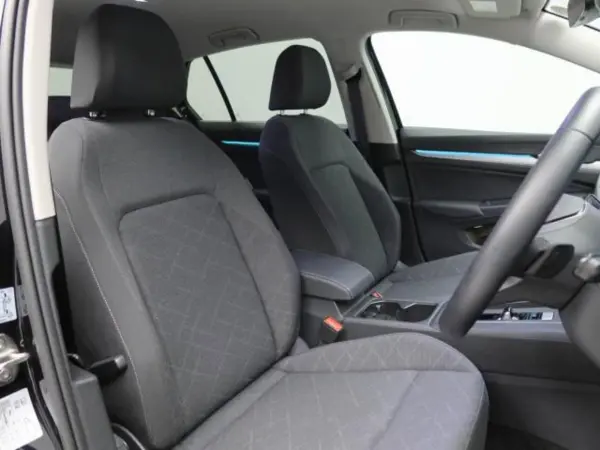 Volkswagen Golf TDI Active Advance Platinum Edition Diesel Turbo Certified Used Car — photo 8