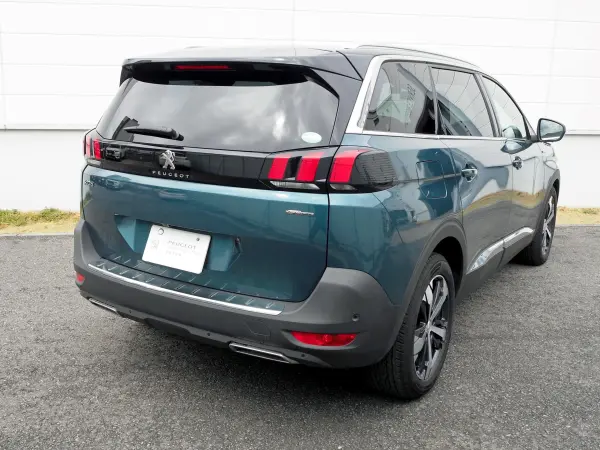 2020 Peugeot 5008 — photo 2