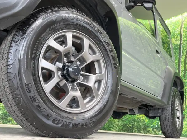 Suzuki Jimny Sierra 1.5 JC 4WD — photo 9
