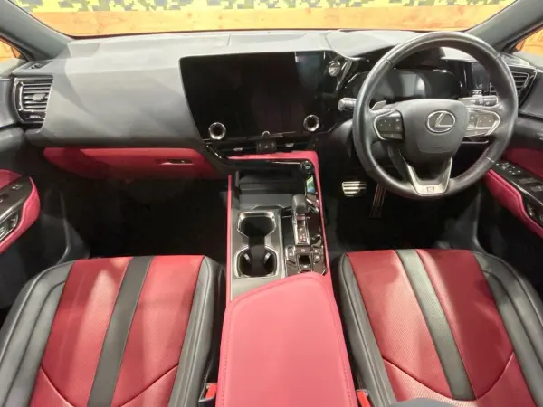 2023 Lexus Nx — photo 2