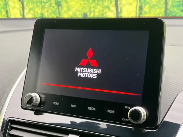 Mitsubishi Eclipse Cross PHEV 2.4 P 4WD with Collision Mitigation, Genuine SD Navigation (Red Diamond) — photo 7