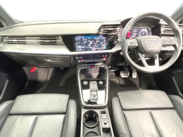 2023 Audi A3 Sportback — photo 2