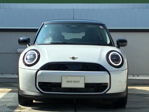2025 Mini Cooper — photo 3
