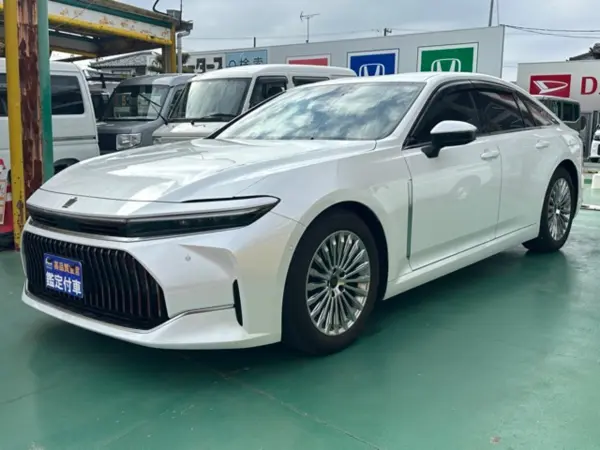 2024 Toyota Crown — photo 2