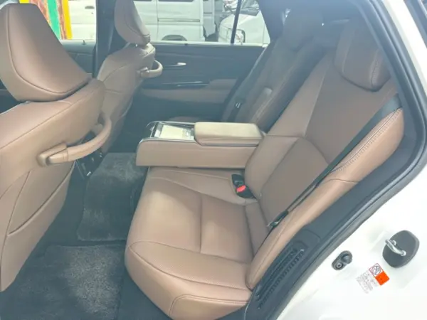 Toyota Crown 2.5 Z Hybrid Brown Leather Interior Genuine Navigation 360-Degree Camera (Precious White Pearl) — photo 8