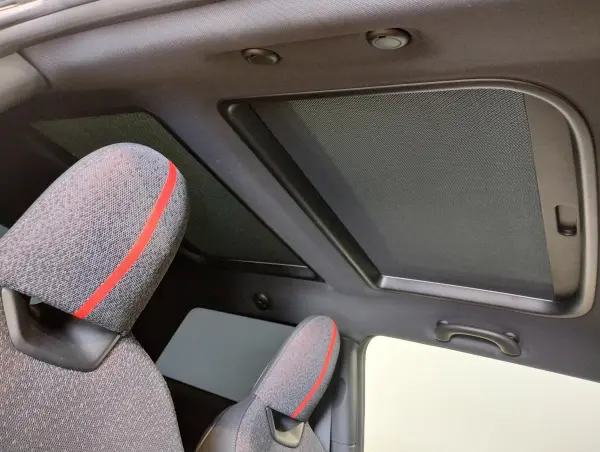 Mini Mini John Cooper Works 3-door DCT One Owner L Package Panoramic Glass Sunroof Harman Kardon Speakers Privacy Glass Power Seats Interior Camera 18-inch AW Surround View Camera LED Headlights HDD Navigation ACC (Nanoq White) — photo 9