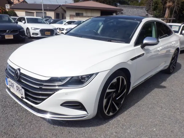 Volkswagen Arteon TSI 4Motion Elegance 4WD Sunroof Harman Kardon Luxury Package HUD Navigation 360 Camera Parking Assist Black Leather Steering Wheel & Seat Heater Power Rear Gate Apple CarPlay USB Bluetooth Wireless Charging ACC ETC LED (Oryx White Pearl Effect) — photo 9