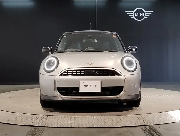 2025 Mini Cooper — photo 3