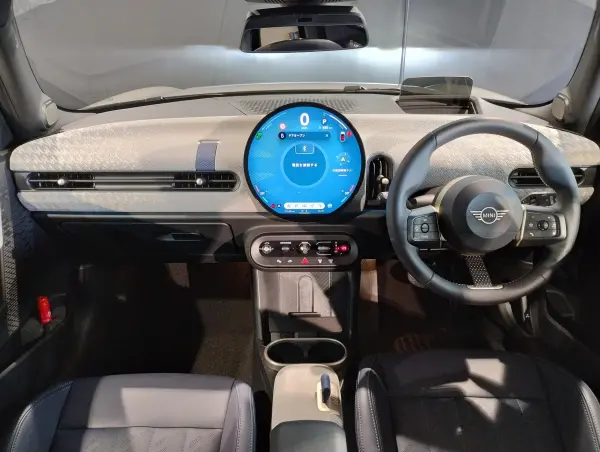 2025 Mini Cooper — photo 2