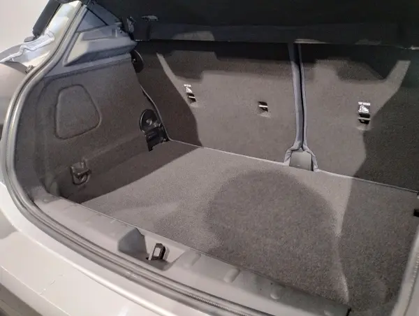 Mini Cooper C 5-Door DCT Former Demo Car Favourite Trim M Package Beskin Night Shade Blue Seats Harman Kardon Speakers Power Seats Privacy Glass Genuine 18-inch Alloy Wheels Steering Heater (Melting Silver) — photo 9