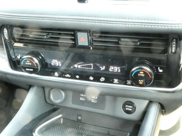 2025 Nissan Xtrail — photo 3