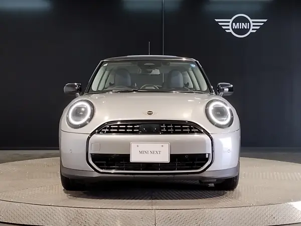 2025 Mini Cooper — photo 3