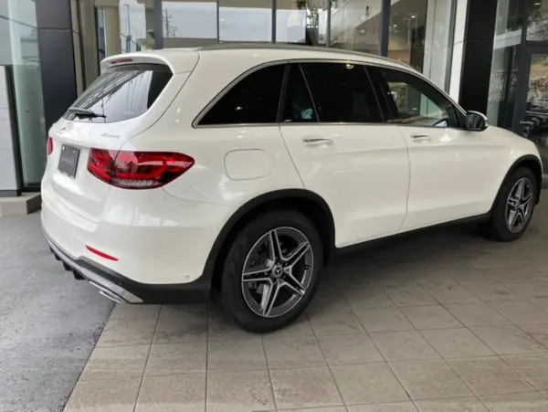 2022 Mercedes-benz Glc — photo 2