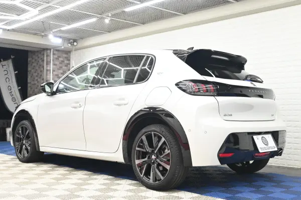 2022 Peugeot 208 — photo 3