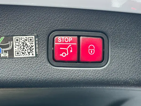 Mercedes-Benz GLC220 d 4MATIC (ISG) AMG Line Package Diesel Turbo 4WD MP202502 Radar Safety Package Ambient Light LED Headlights Seat Heater Memory Power Seats 360° Camera System (Opaque White) — photo 8