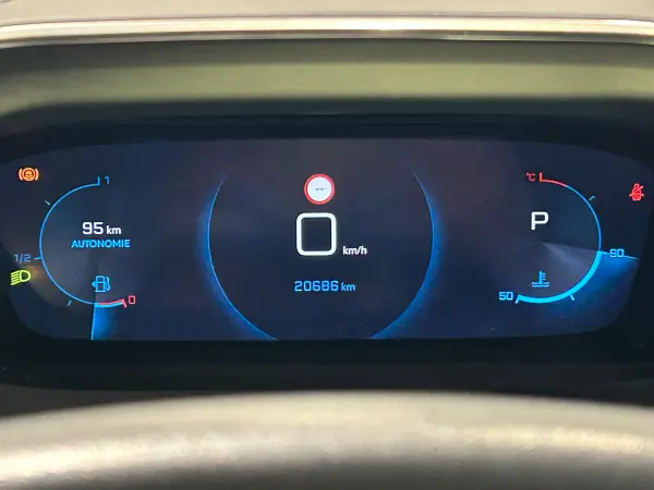 2021 Peugeot 208 — photo 3