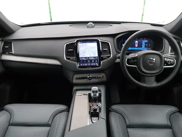 2024 Volvo Xc90 — photo 2