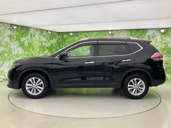 2015 Nissan Xtrail — photo 2 | Tuminion Kenya