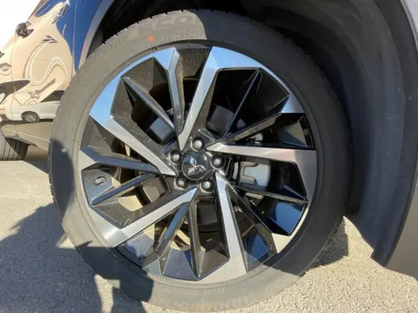Mitsubishi Outlander PHEV 2.4 P 4WD — photo 8