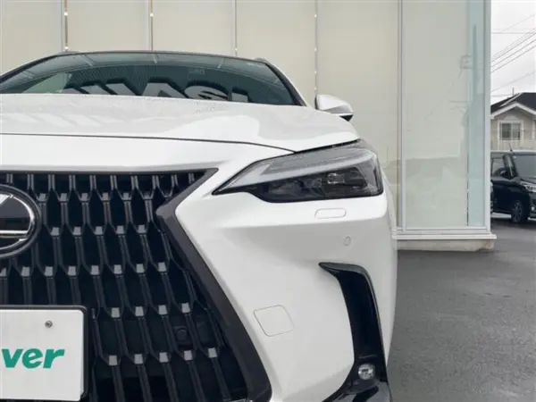 Lexus NX 350h Version L Panoramic Roof Panoramic View Monitor Genuine Navigation Seat Heater & Ventilation Wireless Charging Steering Heater Power Back Door Built-in ETC Drive Recorder Paddle Shift (Sonic Quartz) — photo 9