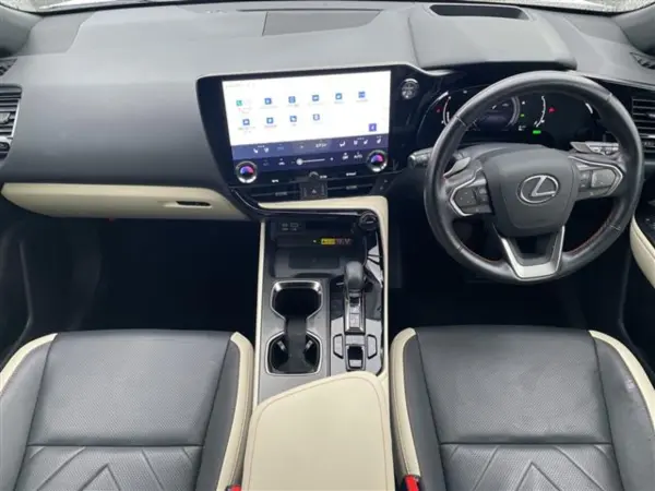 2023 Lexus Nx — photo 2