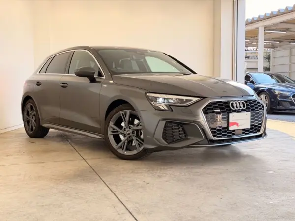 Audi A3 Sportback 40 TFSI Quattro S Line 4WD Partial Leather Convenience & Assistance Package Navigation Package S Line Plus Package Smartphone Interface Power Seat Certified Used Car (Glacier White M) — photo 8