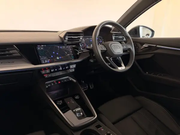 2023 Audi A3 Sportback — photo 3