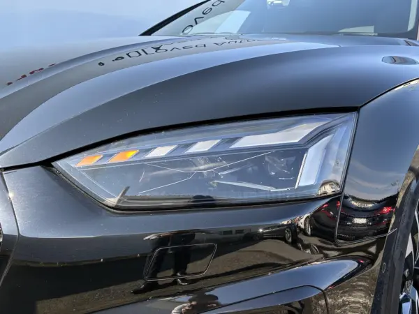 Audi A5 Sportback 40 TDI Quattro S Line 4WD Limited Edition (125 units) 20-inch Audi Sport alloy wheels Red calipers Rotor Gray fine Nappa leather Damping control sport suspension Black styling package (Mythos Black Metallic) — photo 9