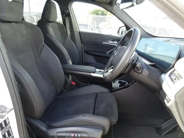 BMW X1 sDrive18i M Sport DCT Certified Used Car One-Owner Non-Smoking Seat Heaters 18-inch AW Genuine Navigation Surround View Camera ETC Adaptive Headlights Driving Assistant Plus Parking Assistant Plus SOS Call (Alpine White) — photo 8