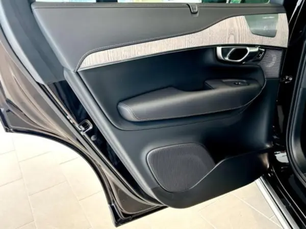 2024 Volvo Xc90 — photo 8 | Tuminion Kenya
