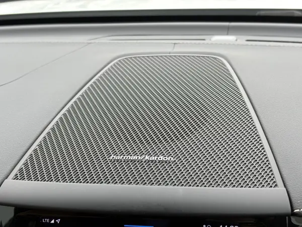 2022 Volvo Xc60 — photo 3