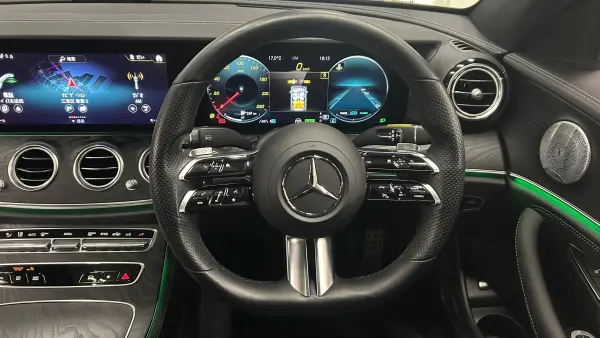 Mercedes-Benz E-Class E200 Sport (BSG Model) Our Trade-in Vehicle Panoramic Sliding Roof AMG Interior Package Exclusive Package Memory Power Seats Radar Safety (Obsidian Black) — photo 8