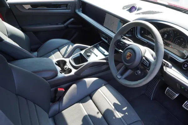 Porsche Cayenne GTS Tiptronic S 4WD Sport Chrono PDCC Passenger Display Privacy Glass (Carmine Red) — photo 8