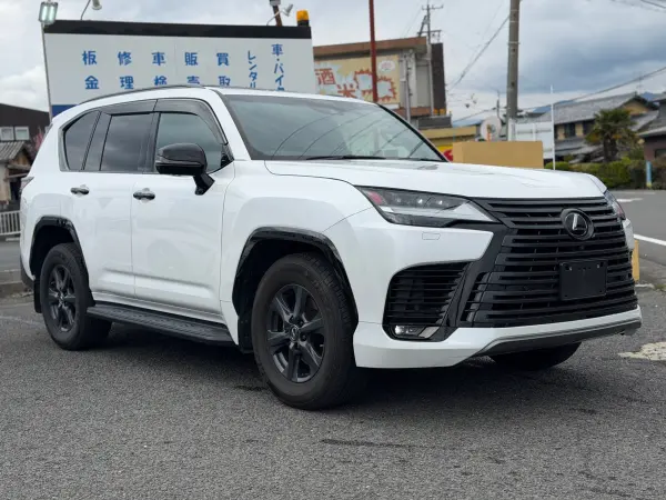 2022 Lexus Lx — photo 3