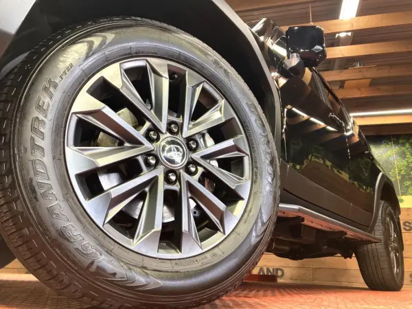 Toyota Land Cruiser 250 2.8 ZX Diesel Turbo 4WD — photo 9