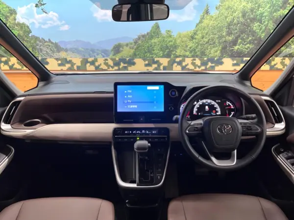 2023 Toyota Noah — photo 2