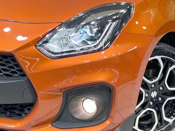 Suzuki Swift Sport 1.4 — photo 8