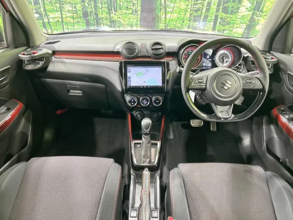 2024 Suzuki Swift — photo 2