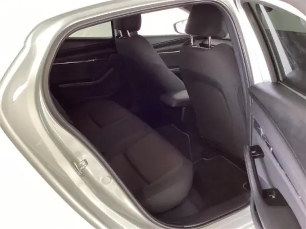 Mazda MAZDA3 Fastback 1.8 XD Proactive Touring Selection Diesel Turbo 4WD with Memory Navigation, Full-Seg, All Cameras (Ceramic Metallic Black) — photo 9