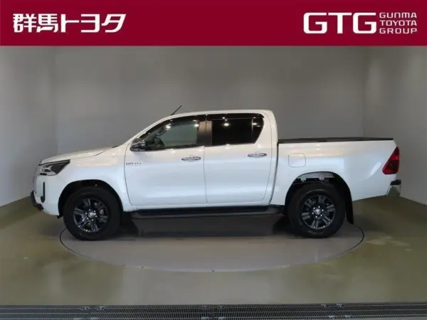 2024 Toyota Hilux — photo 2