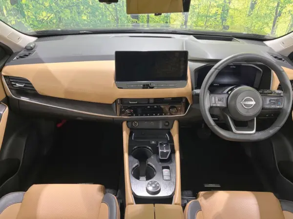 2023 Nissan Xtrail — photo 2