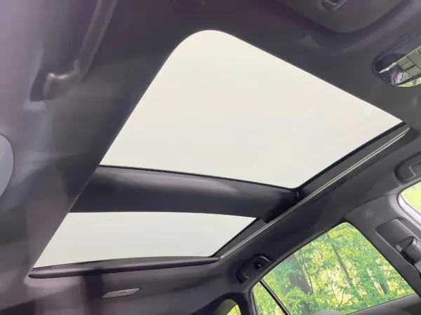 2023 Toyota Harrier — photo 3