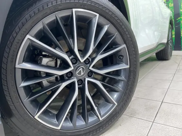 Lexus NX 350h Version L — photo 9