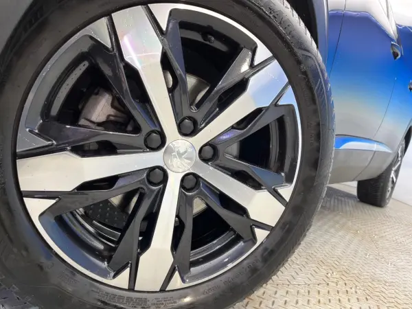 Peugeot 5008 GT BlueHDi Diesel Turbo — photo 9