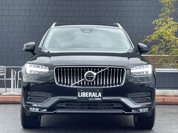 Volvo XC90 Plus B5 AWD 4WD Panoramic Glass Sunroof Leather Seats Front & Rear Seat Heaters Steering Wheel Heater Google Infotainment System (Google Maps/Assistant Built-in) (Onyx Black Metallic) — photo 9