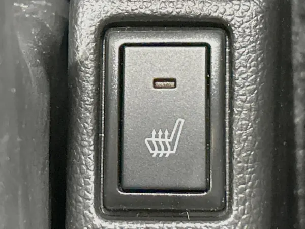 2023 Suzuki Swift — photo 3